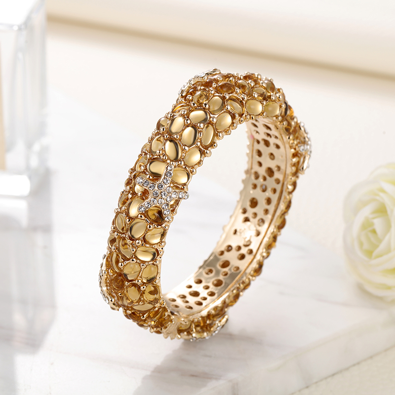 サリーのパラダイス クリスマスギフト オーシャンアクセサリー - Paradise Jewelry & Watches Llc Miami Photos のレビューと価格