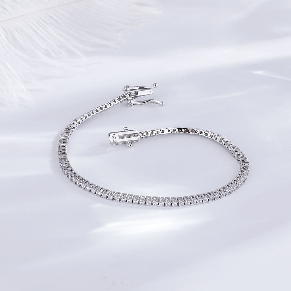 女性用テニスブレスレット,ピュア925シルバー,キュービック - Tennis Bracelet Cubic のレビューと価格