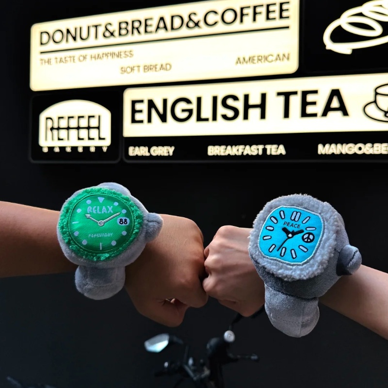 在庫ポップ日曜日ぬいぐるみリラックスウォッチシリーズブライン - Jewelry With Watches のレビューと価格